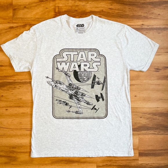 Tops - Gray Star Wars T-shirt